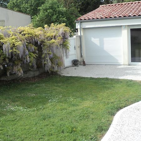 Maison A La Campagne Villedoux Extérieur photo